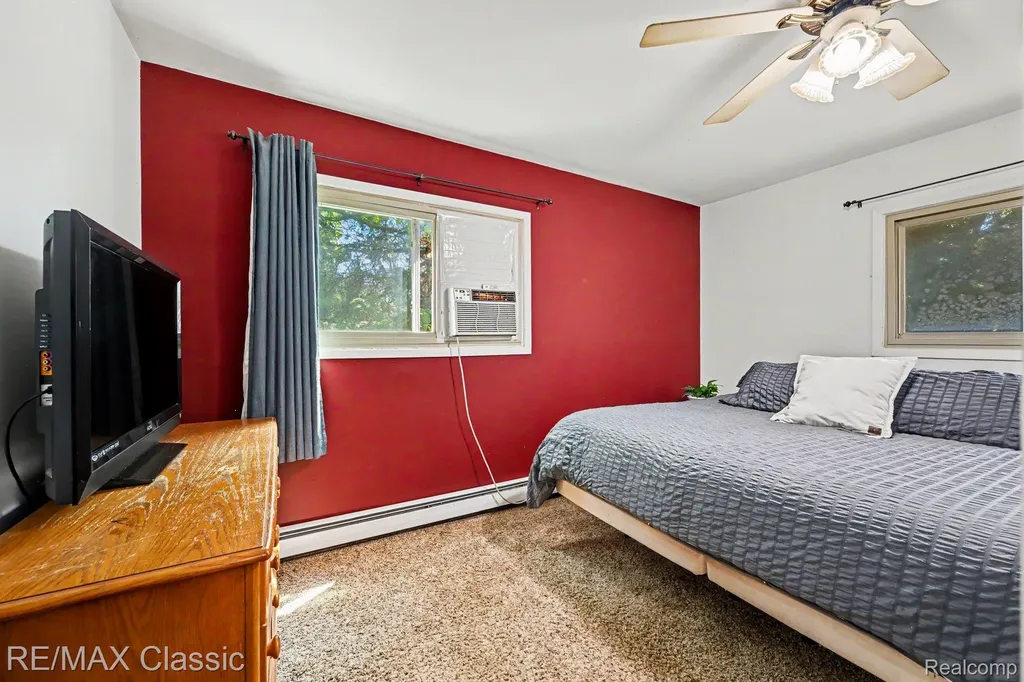2071 S Milford Road Highland Charter Township MI 48357