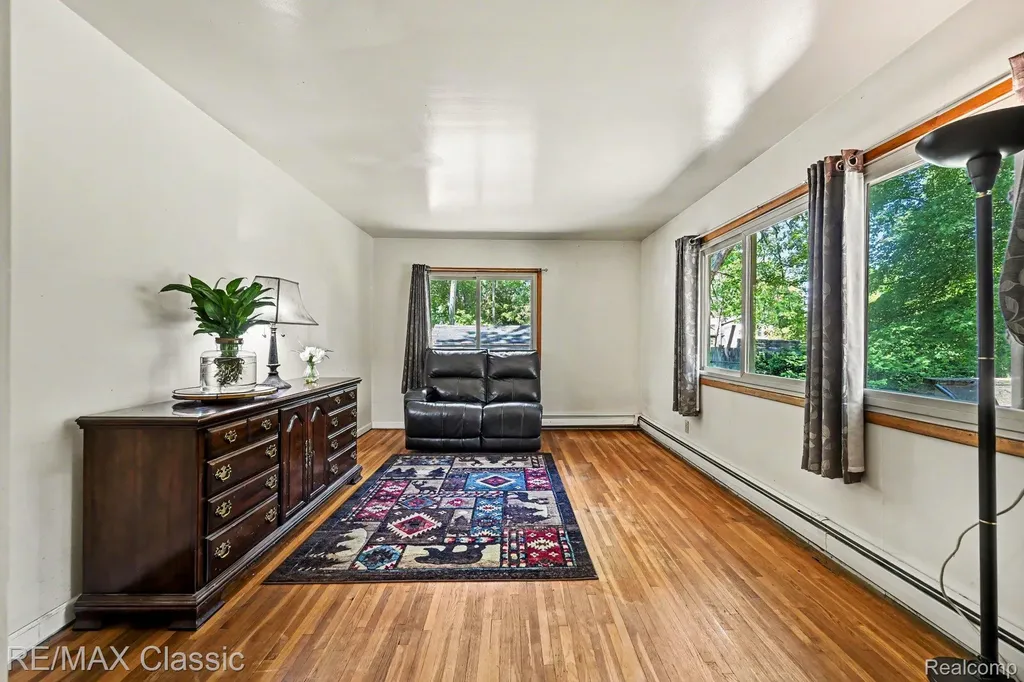 2071 S Milford Road Highland Charter Township MI 48357