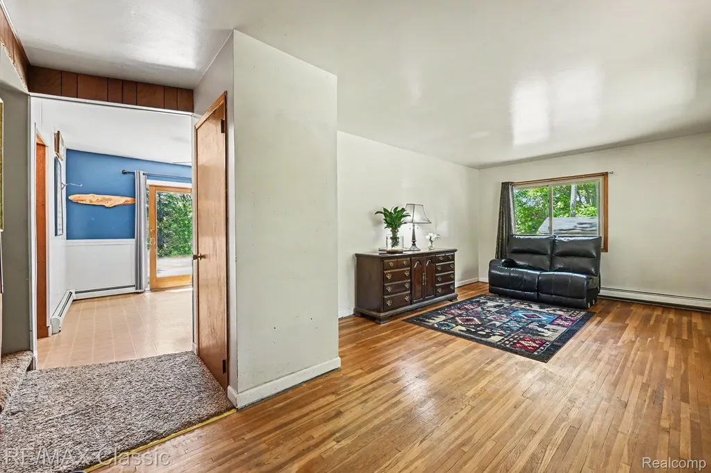 2071 S Milford Road Highland Charter Township MI 48357