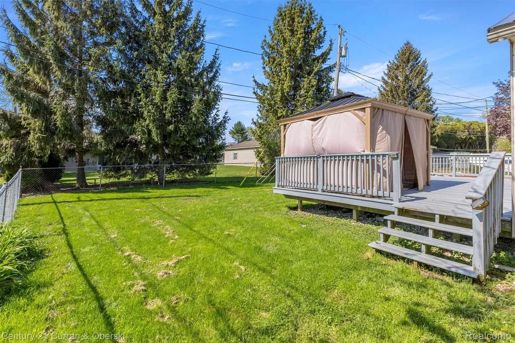 13230 Delavern Street Gibraltar City MI 48173