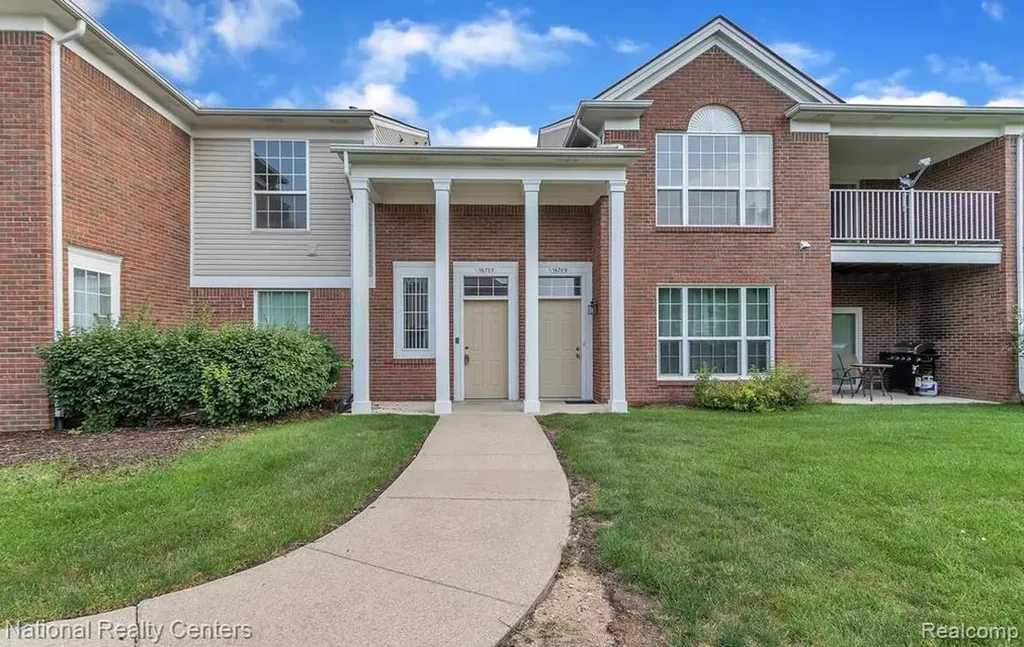 16707 Carriage Way Northville Township MI 48168