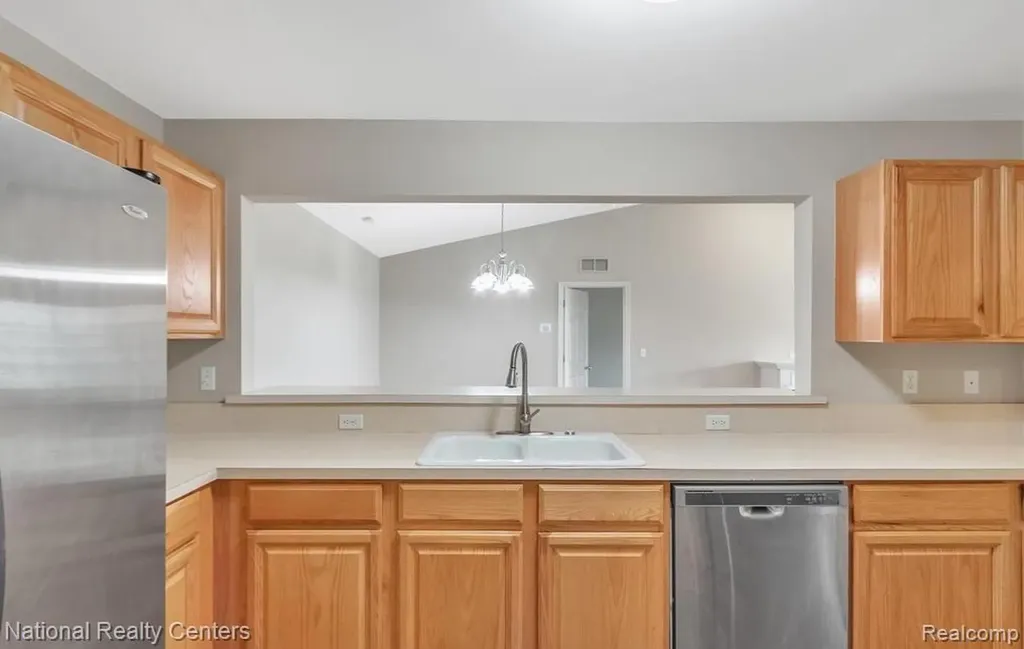 16707 Carriage Way Northville Township MI 48168