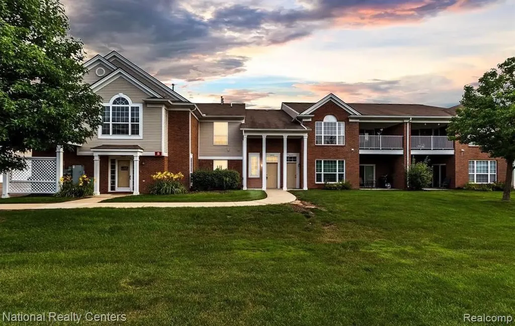 16707 Carriage Way Northville Township MI 48168