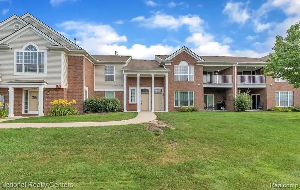 16707 Carriage Way Northville Township MI 48168