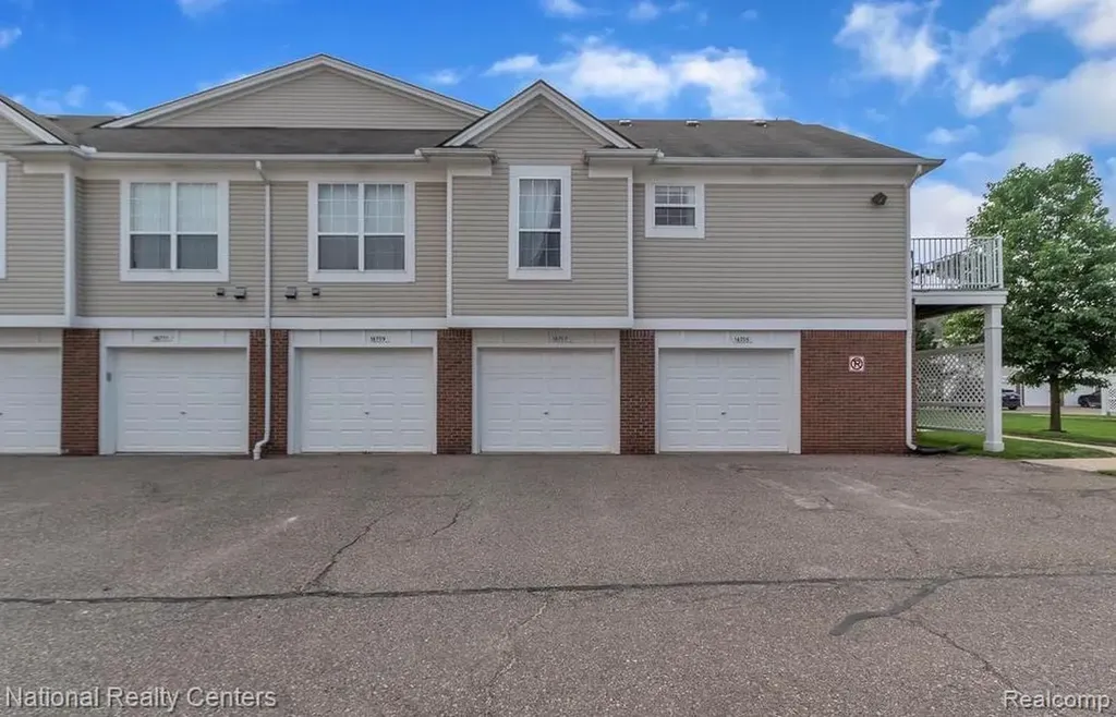 16707 Carriage Way Northville Township MI 48168