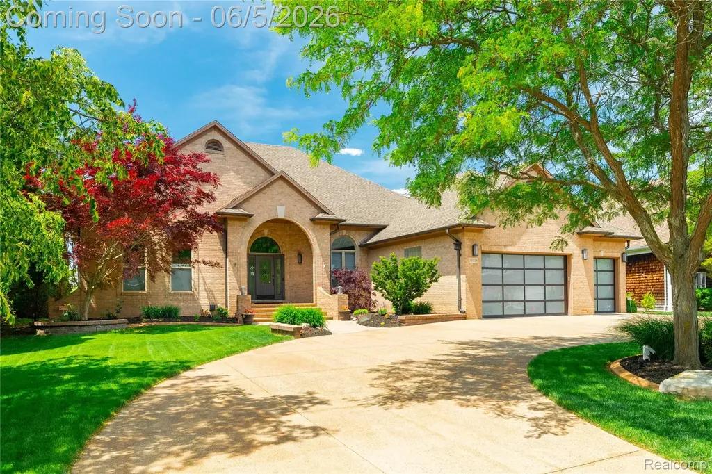 18124 Meridian Road Grosse Ile Township MI 48138