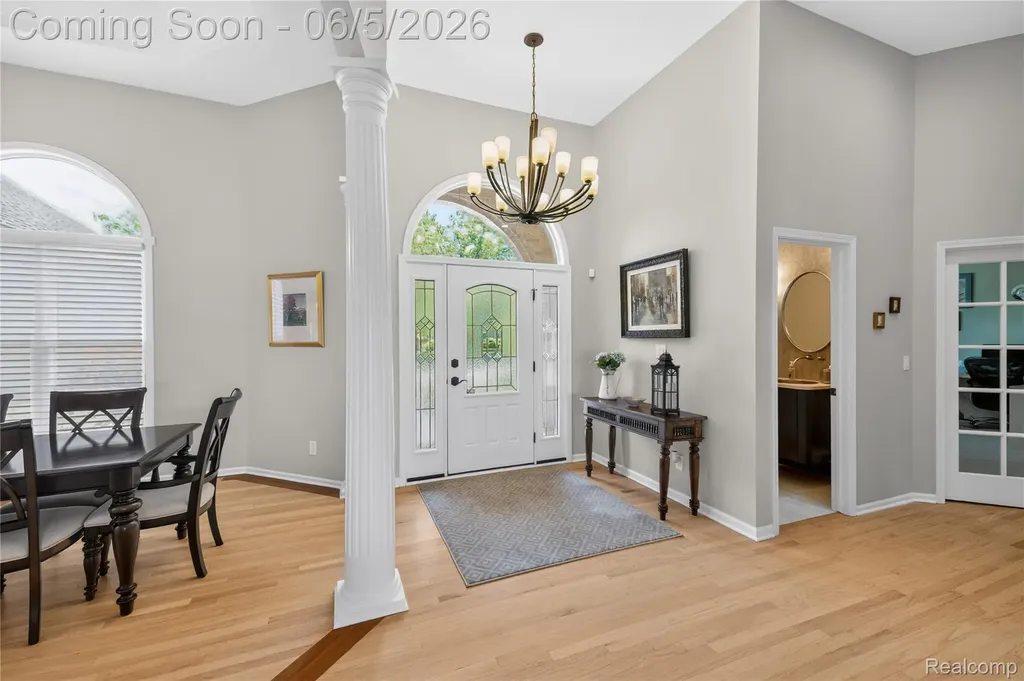 18124 Meridian Road Grosse Ile Township MI 48138