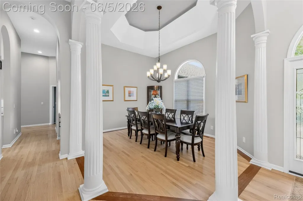 18124 Meridian Road Grosse Ile Township MI 48138