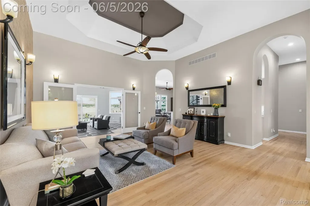 18124 Meridian Road Grosse Ile Township MI 48138