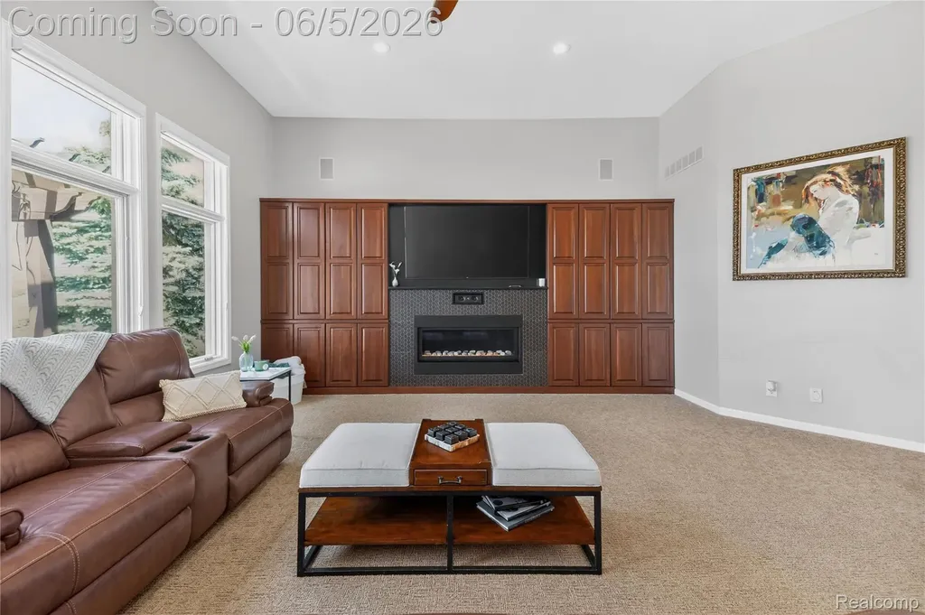 18124 Meridian Road Grosse Ile Township MI 48138