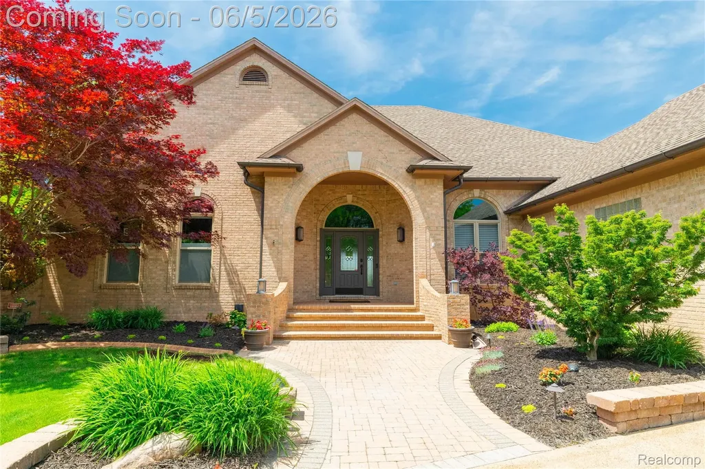 18124 Meridian Road Grosse Ile Township MI 48138