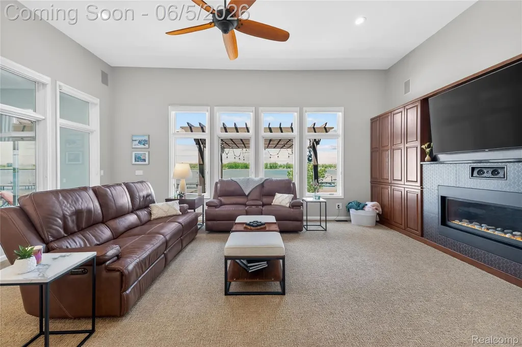 18124 Meridian Road Grosse Ile Township MI 48138