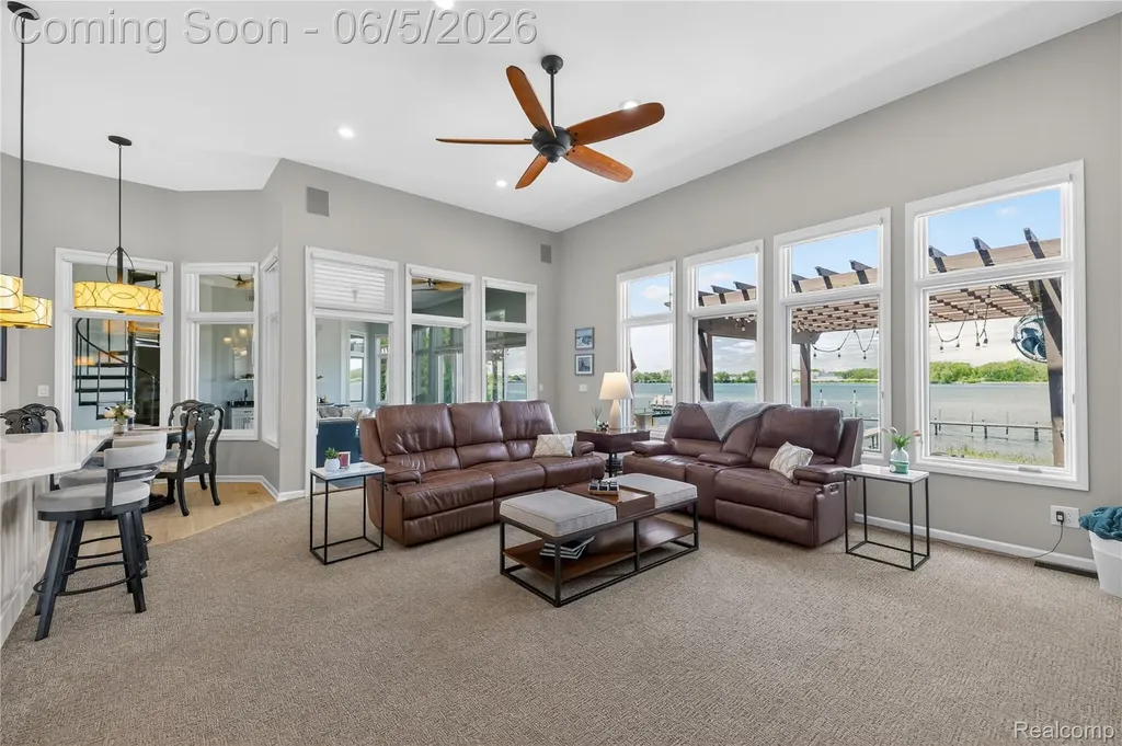 18124 Meridian Road Grosse Ile Township MI 48138