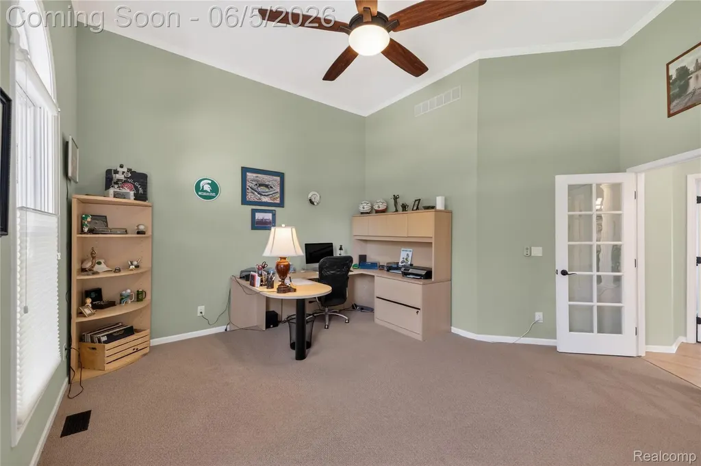 18124 Meridian Road Grosse Ile Township MI 48138
