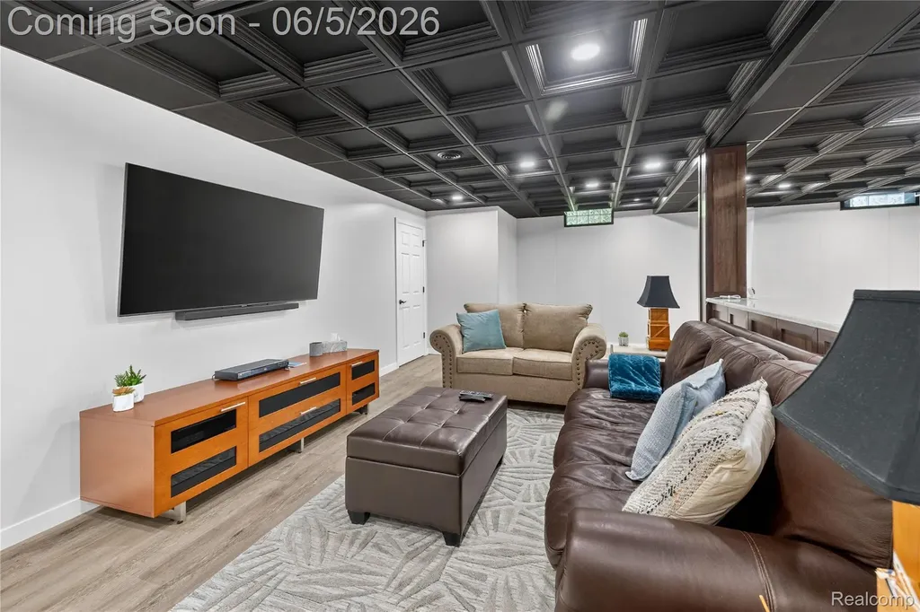 18124 Meridian Road Grosse Ile Township MI 48138