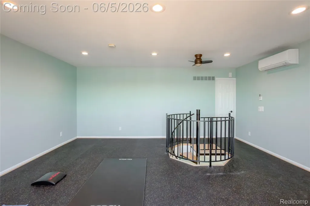 18124 Meridian Road Grosse Ile Township MI 48138