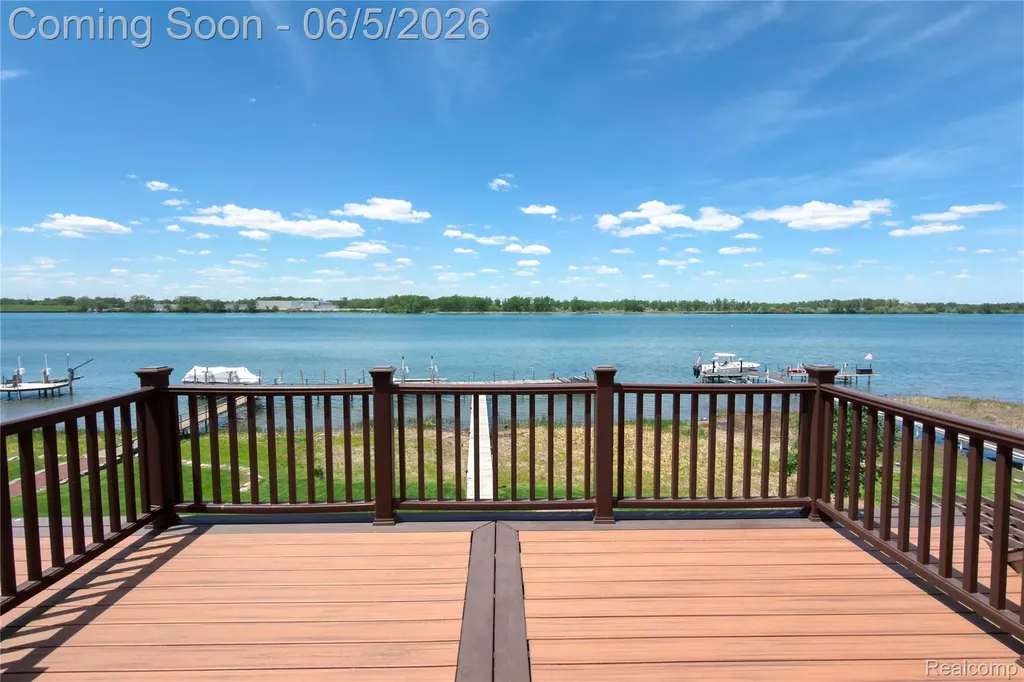 18124 Meridian Road Grosse Ile Township MI 48138