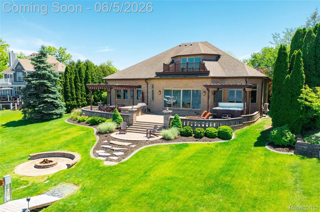 18124 Meridian Road Grosse Ile Township MI 48138