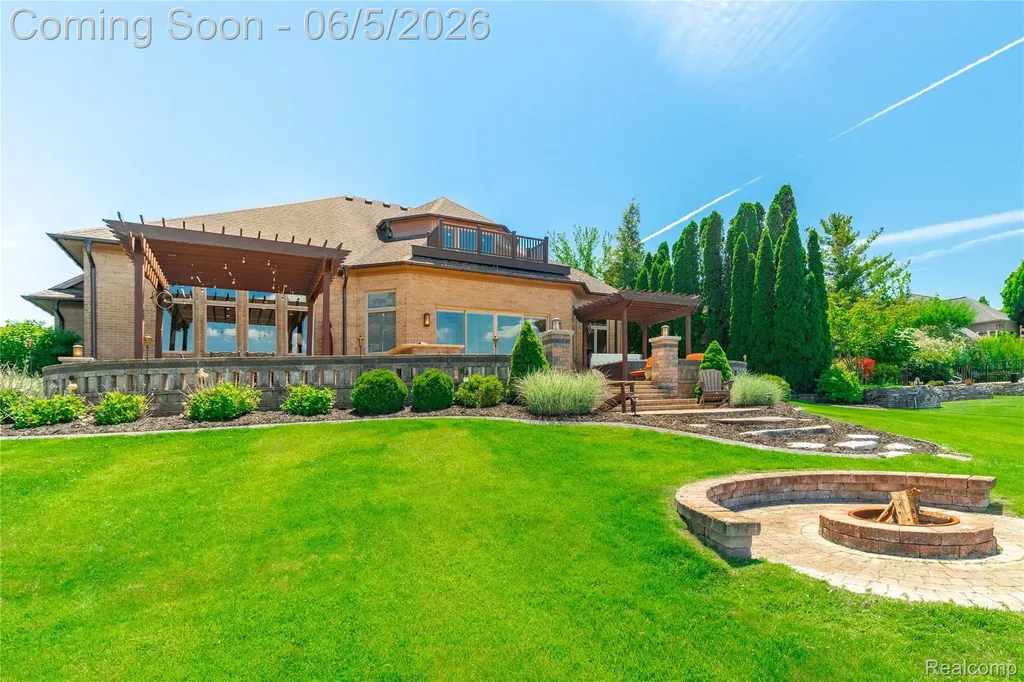 18124 Meridian Road Grosse Ile Township MI 48138