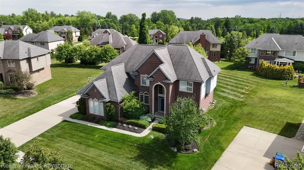 51889 Curtis Court Lyon Charter Township MI 48167