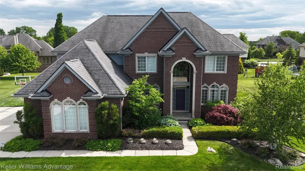 51889 Curtis Court Lyon Charter Township MI 48167