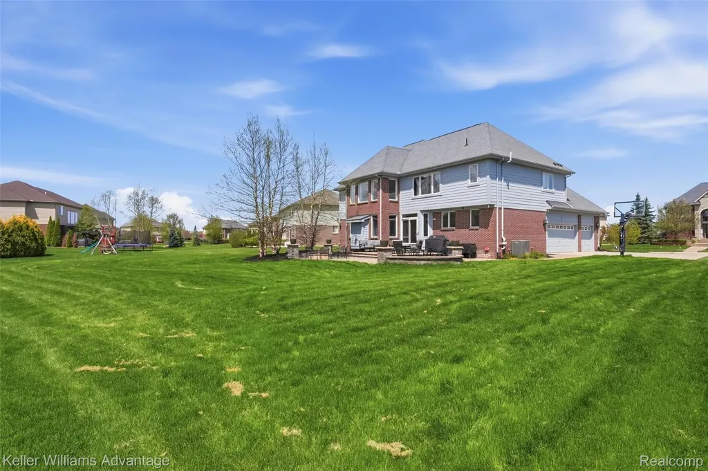51889 Curtis Court Lyon Charter Township MI 48167