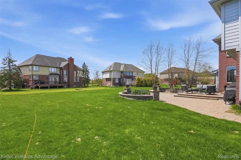 51889 Curtis Court Lyon Charter Township MI 48167