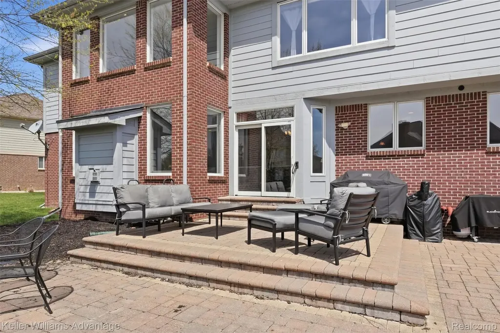 51889 Curtis Court Lyon Charter Township MI 48167
