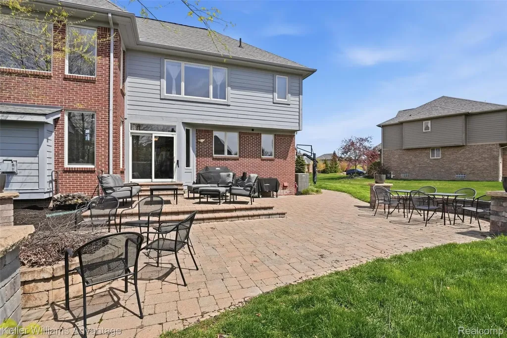 51889 Curtis Court Lyon Charter Township MI 48167