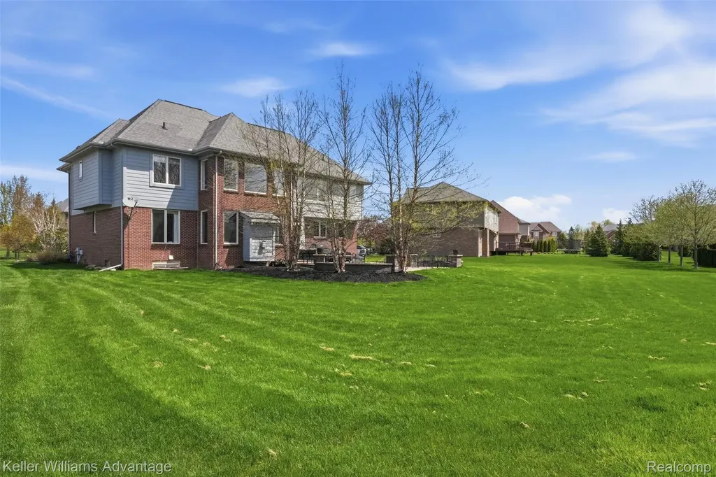 51889 Curtis Court Lyon Charter Township MI 48167