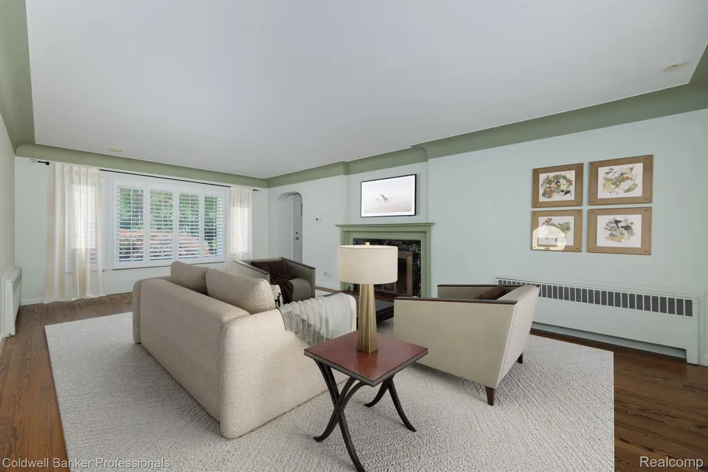 1416 N Renaud Road Grosse Pointe Woods City MI 48236