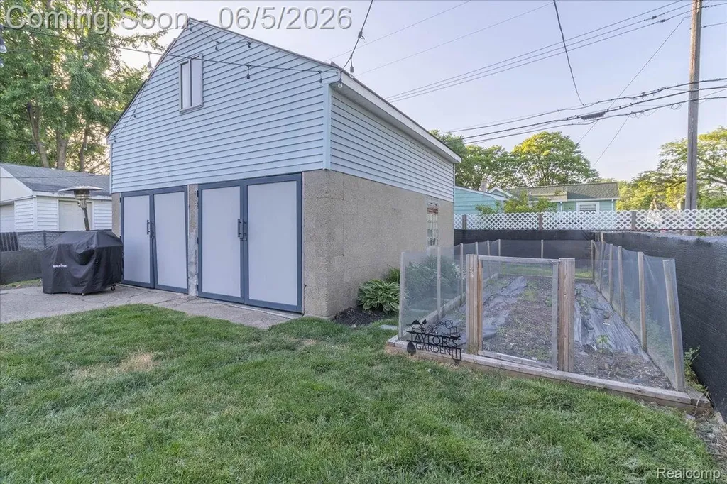 1787 Academy Street Ferndale City MI 48220