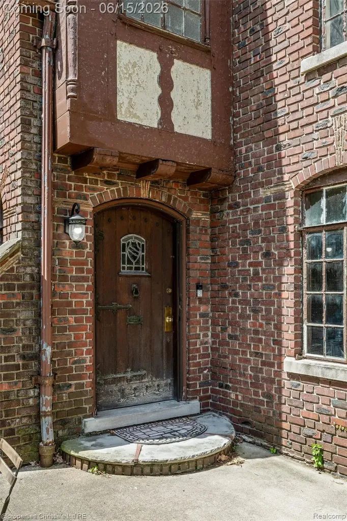 3205 Sherbourne Road Detroit City MI 48221