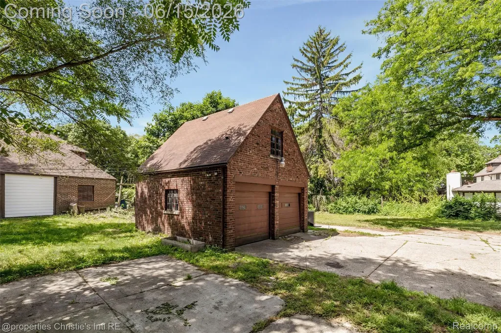 3205 Sherbourne Road Detroit City MI 48221