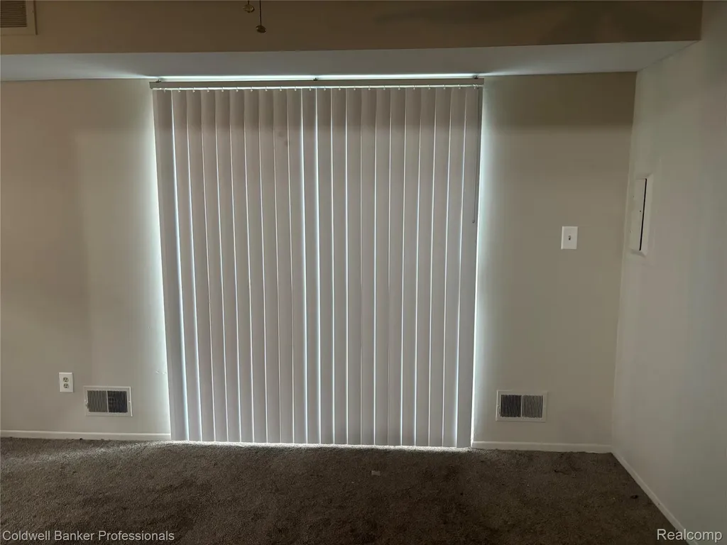 41223 S Woodbury Green Drive Van Buren Charter Township MI 48111