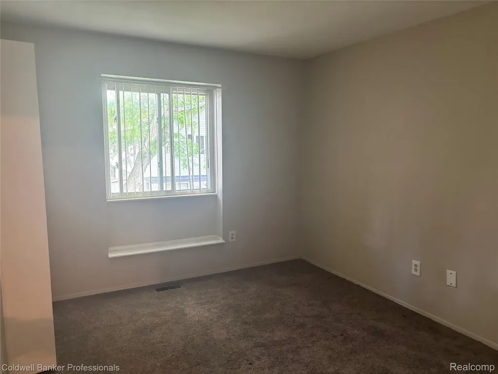 41223 S Woodbury Green Drive Van Buren Charter Township MI 48111