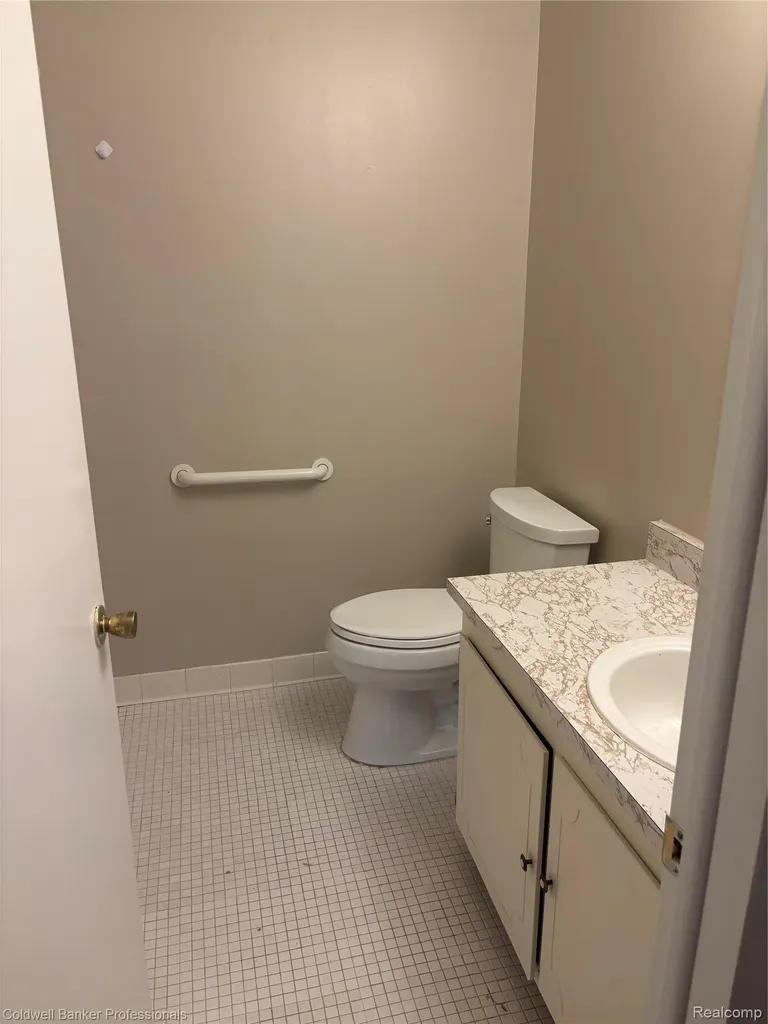 41223 S Woodbury Green Drive Van Buren Charter Township MI 48111