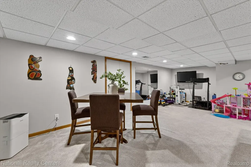 9326 Park Lane Commerce Charter Township MI 48382