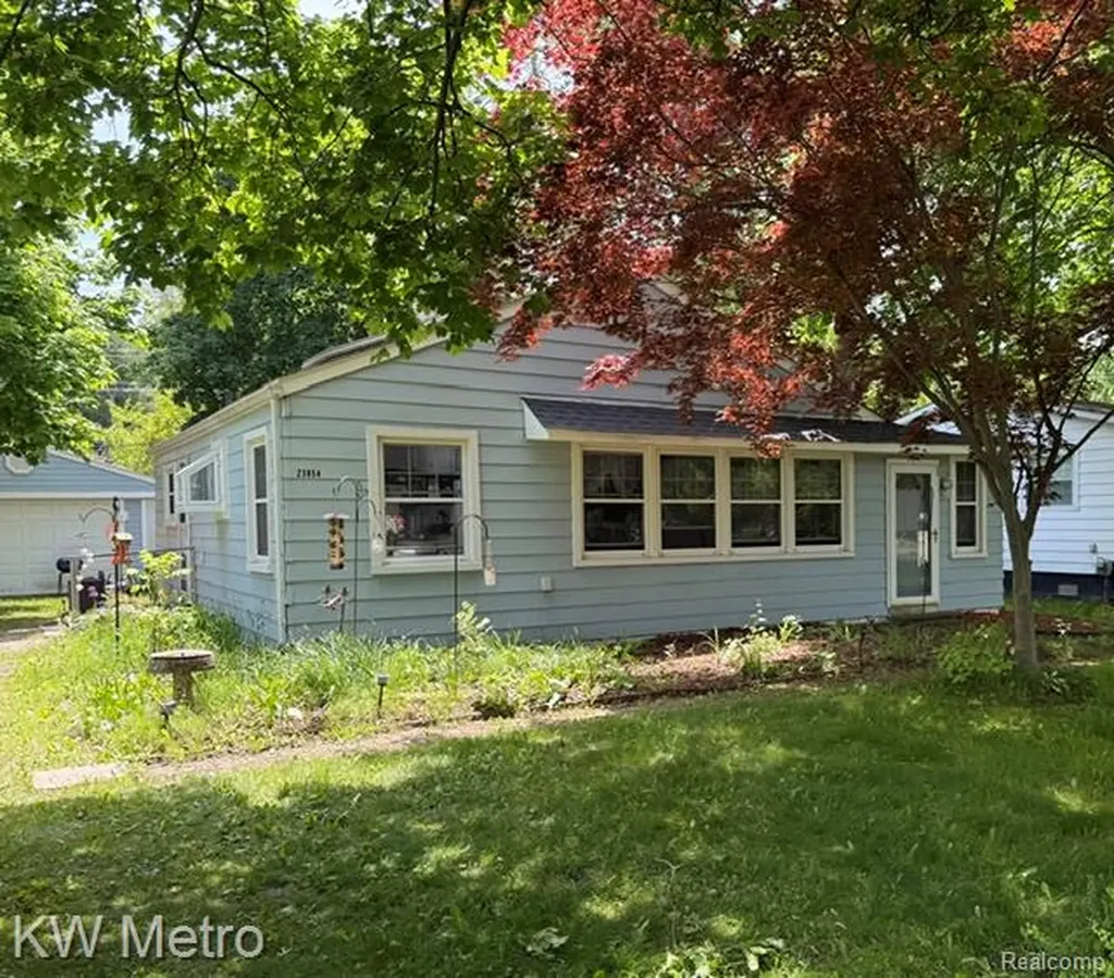 23854 Harrellson Street Macomb Township MI 48042