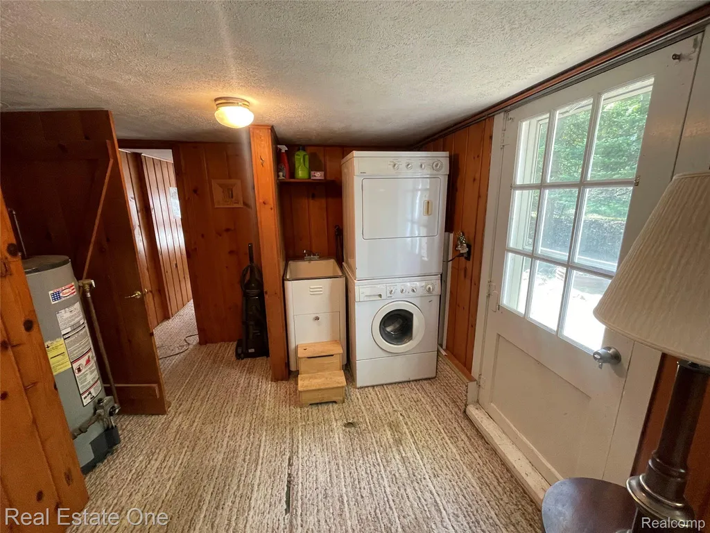 2596 E Fox Road Alcona Township MI 48742
