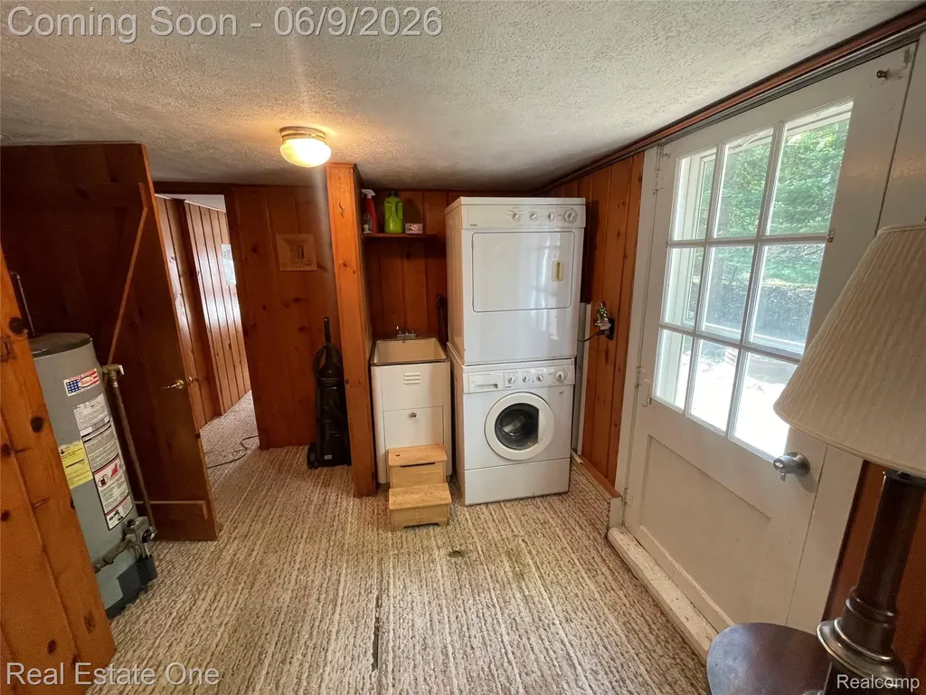 2596 E Fox Road Alcona Township MI 48742