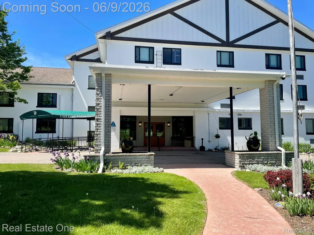 2596 E Fox Road Alcona Township MI 48742