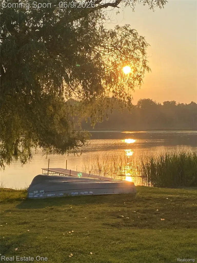 2596 E Fox Road Alcona Township MI 48742