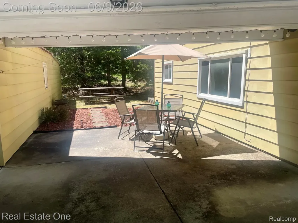 2596 E Fox Road Alcona Township MI 48742