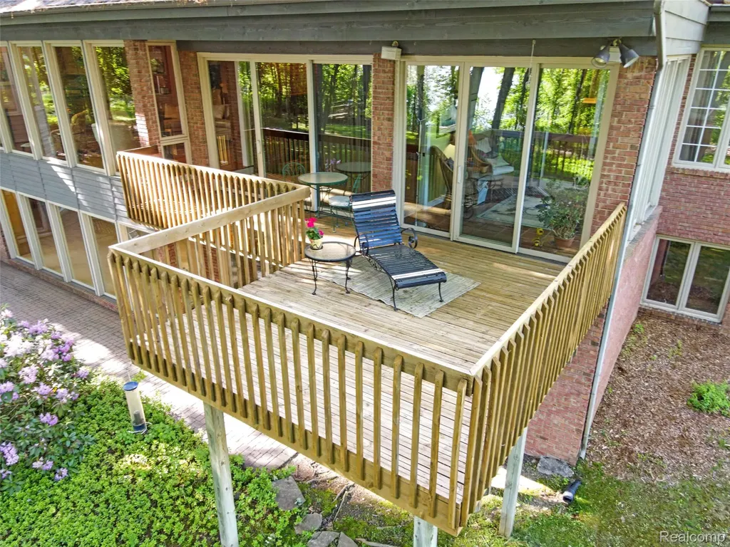 2323 Addaleen Road Highland Charter Township MI 48357