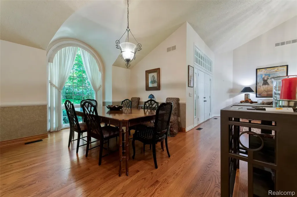 2323 Addaleen Road Highland Charter Township MI 48357