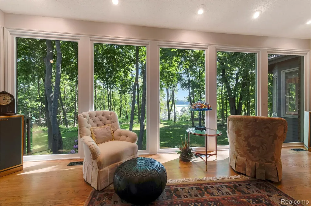 2323 Addaleen Road Highland Charter Township MI 48357