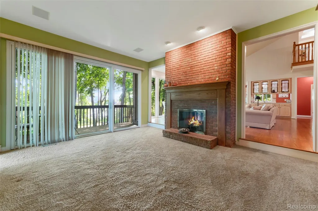 2323 Addaleen Road Highland Charter Township MI 48357