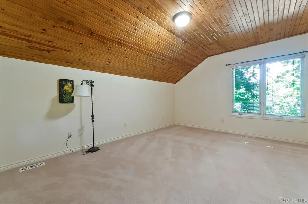 2323 Addaleen Road Highland Charter Township MI 48357