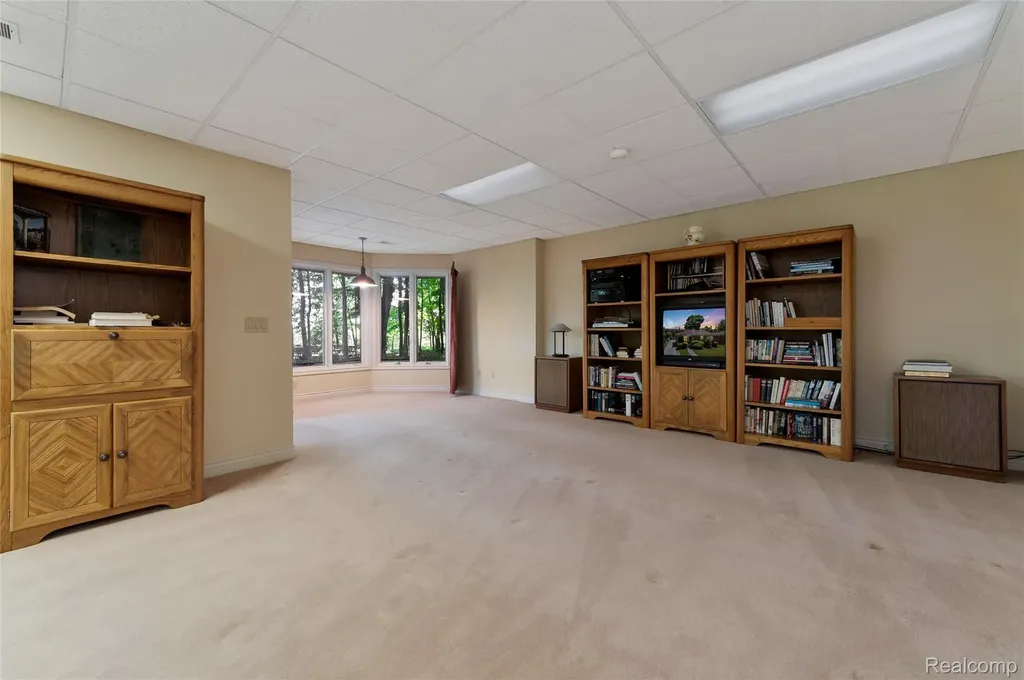 2323 Addaleen Road Highland Charter Township MI 48357